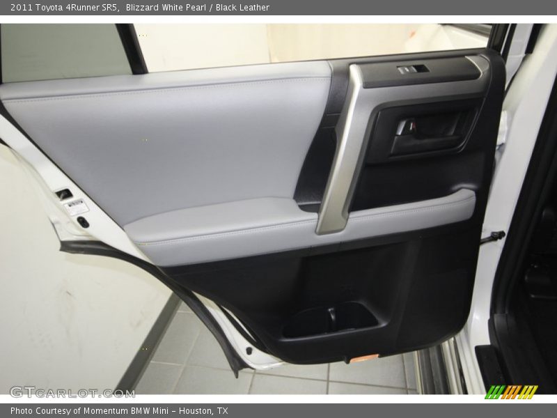 Blizzard White Pearl / Black Leather 2011 Toyota 4Runner SR5