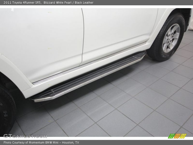 Blizzard White Pearl / Black Leather 2011 Toyota 4Runner SR5