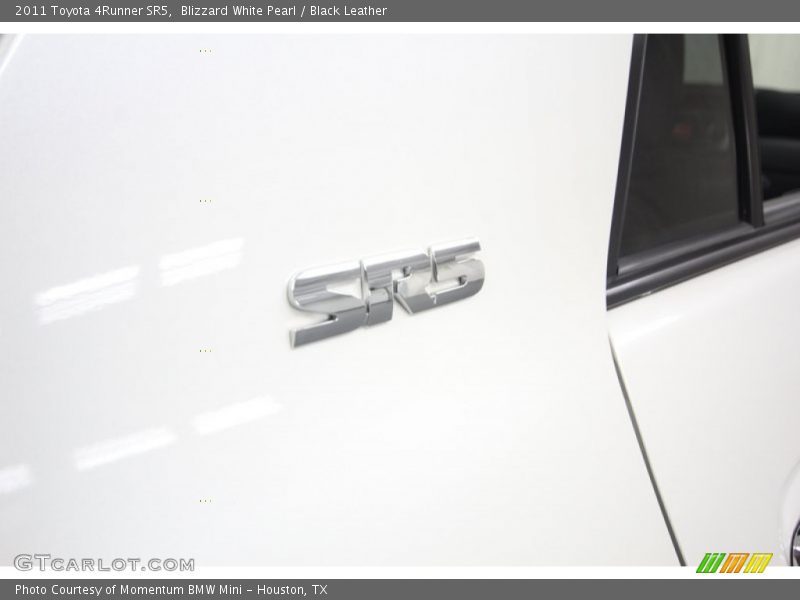 Blizzard White Pearl / Black Leather 2011 Toyota 4Runner SR5