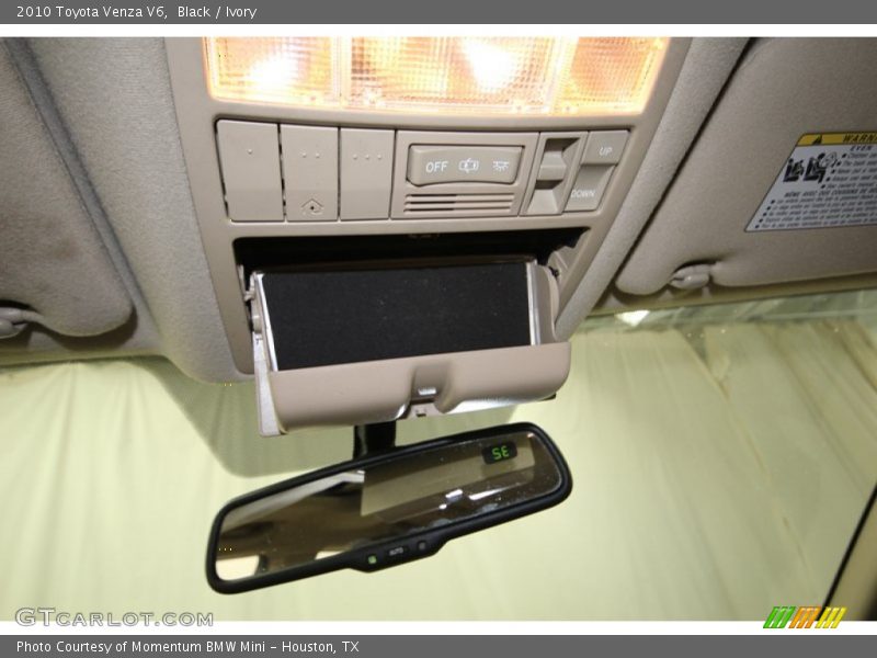 Black / Ivory 2010 Toyota Venza V6