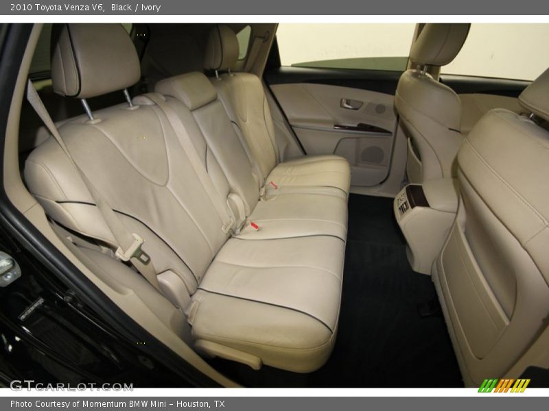 Black / Ivory 2010 Toyota Venza V6