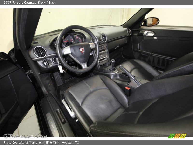 Black Interior - 2007 Cayman  