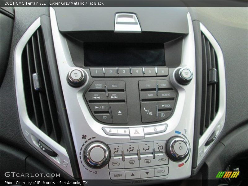 Cyber Gray Metallic / Jet Black 2011 GMC Terrain SLE