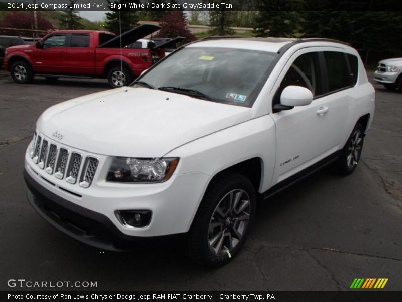 Front 3/4 View of 2014 Compass Limited 4x4