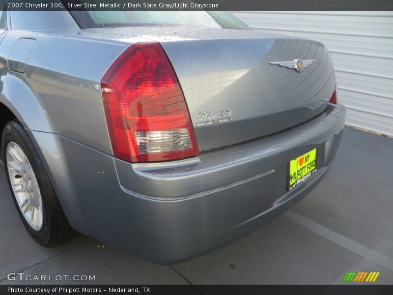 Silver Steel Metallic / Dark Slate Gray/Light Graystone 2007 Chrysler 300