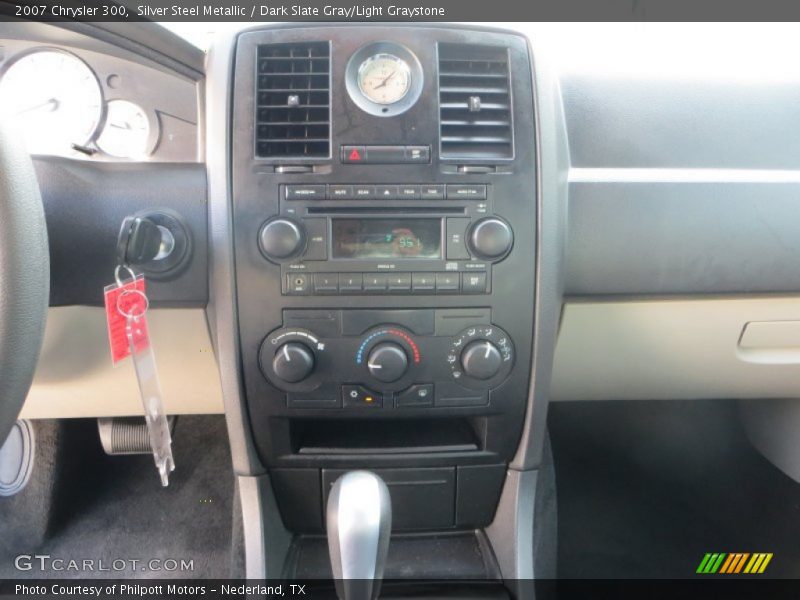 Controls of 2007 300 
