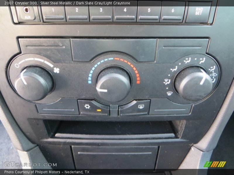 Controls of 2007 300 
