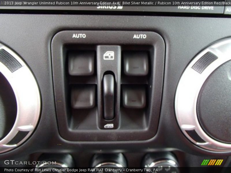 Billet Silver Metallic / Rubicon 10th Anniversary Edition Red/Black 2013 Jeep Wrangler Unlimited Rubicon 10th Anniversary Edition 4x4