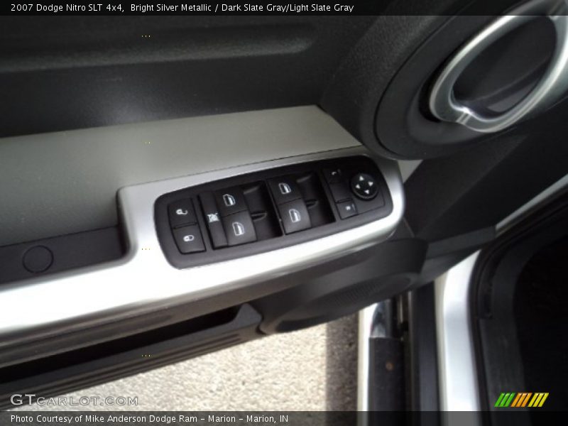Bright Silver Metallic / Dark Slate Gray/Light Slate Gray 2007 Dodge Nitro SLT 4x4