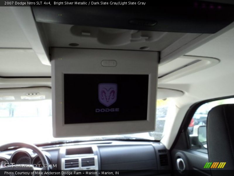 Bright Silver Metallic / Dark Slate Gray/Light Slate Gray 2007 Dodge Nitro SLT 4x4