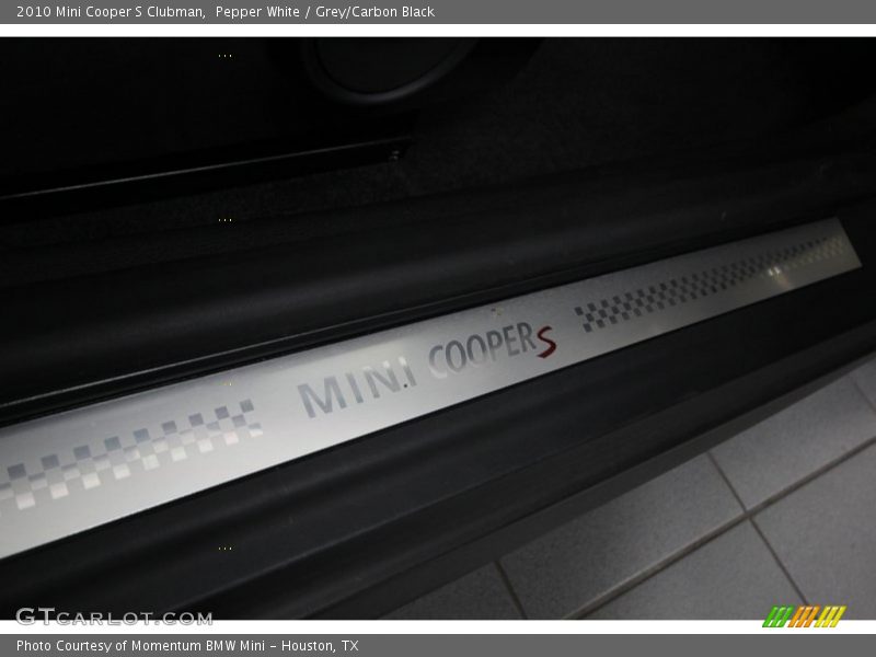 Pepper White / Grey/Carbon Black 2010 Mini Cooper S Clubman