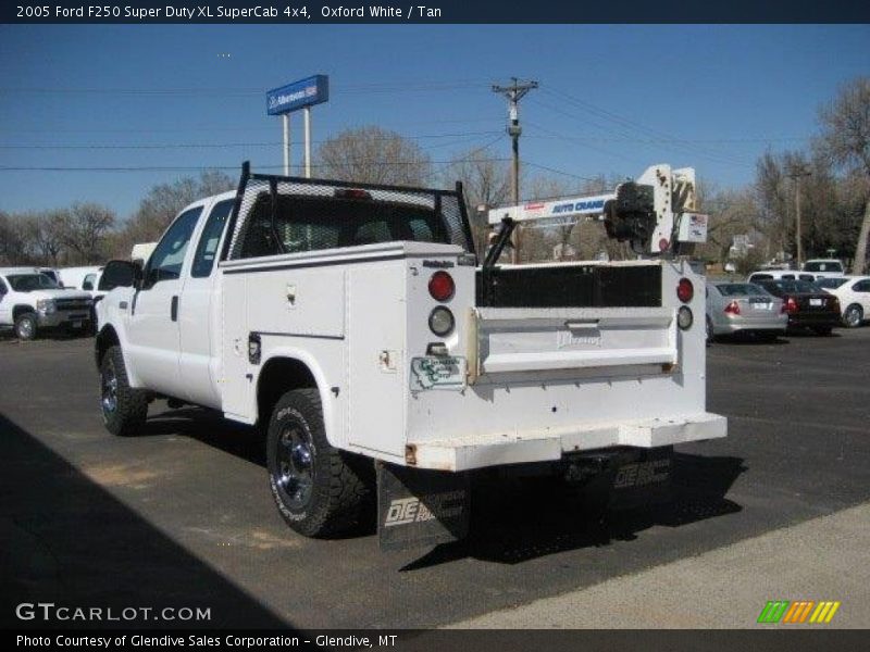 Oxford White / Tan 2005 Ford F250 Super Duty XL SuperCab 4x4