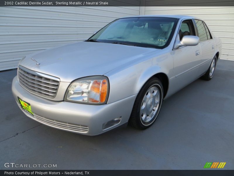 Sterling Metallic / Neutral Shale 2002 Cadillac DeVille Sedan