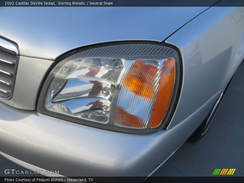 Sterling Metallic / Neutral Shale 2002 Cadillac DeVille Sedan