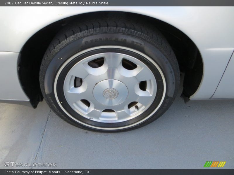 Sterling Metallic / Neutral Shale 2002 Cadillac DeVille Sedan