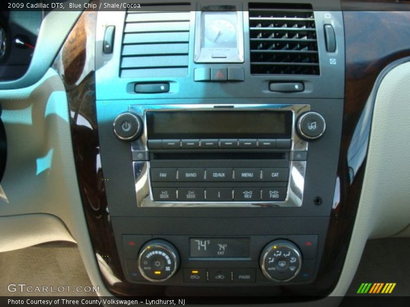Blue Chip / Shale/Cocoa 2009 Cadillac DTS