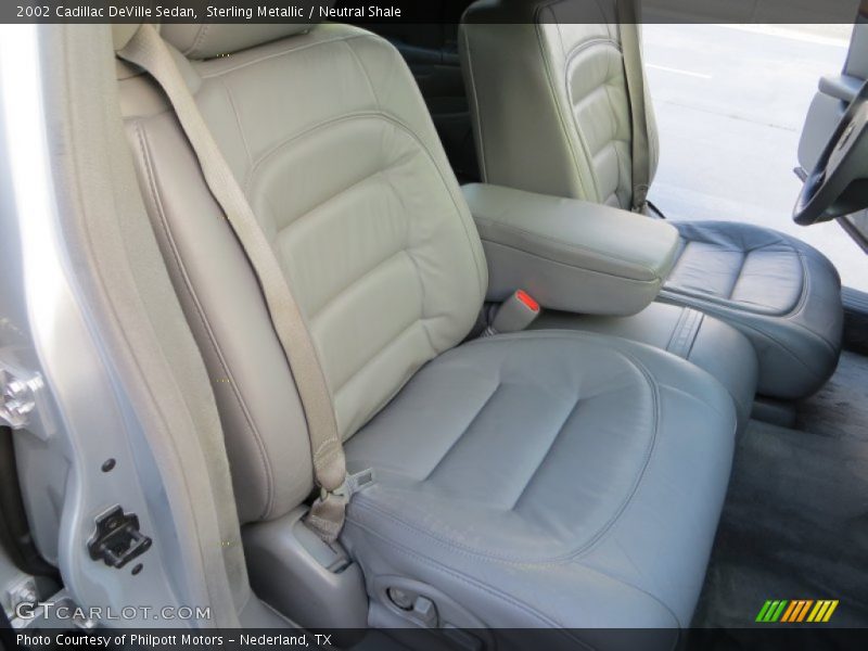 Sterling Metallic / Neutral Shale 2002 Cadillac DeVille Sedan