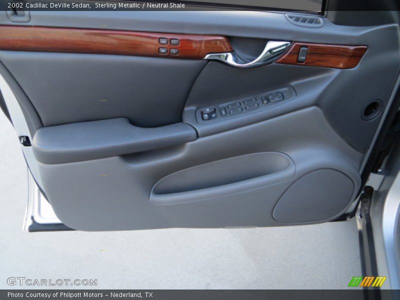 Sterling Metallic / Neutral Shale 2002 Cadillac DeVille Sedan