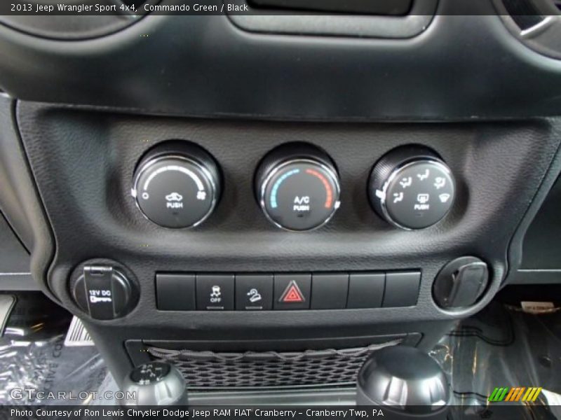 Commando Green / Black 2013 Jeep Wrangler Sport 4x4