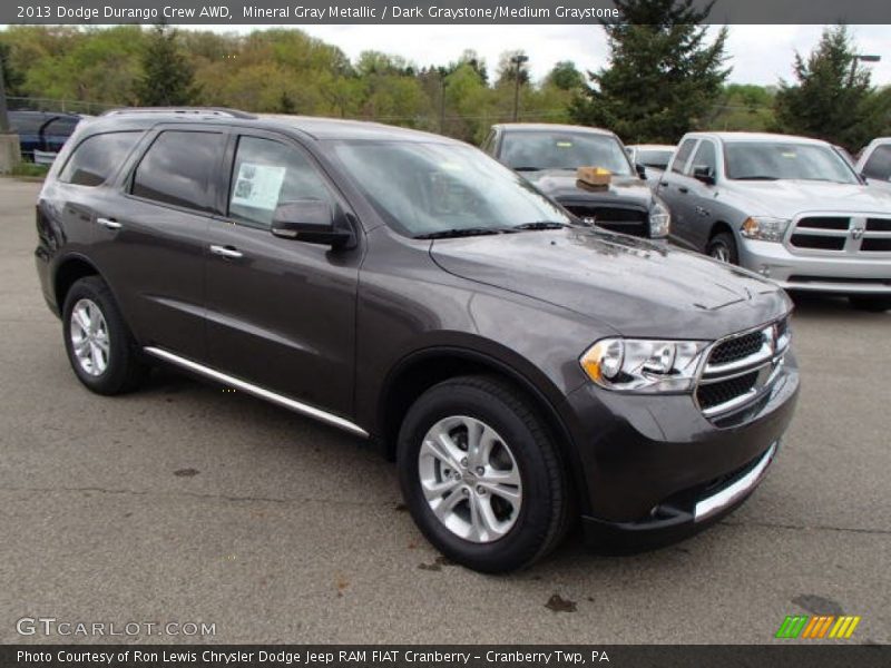 Front 3/4 View of 2013 Durango Crew AWD