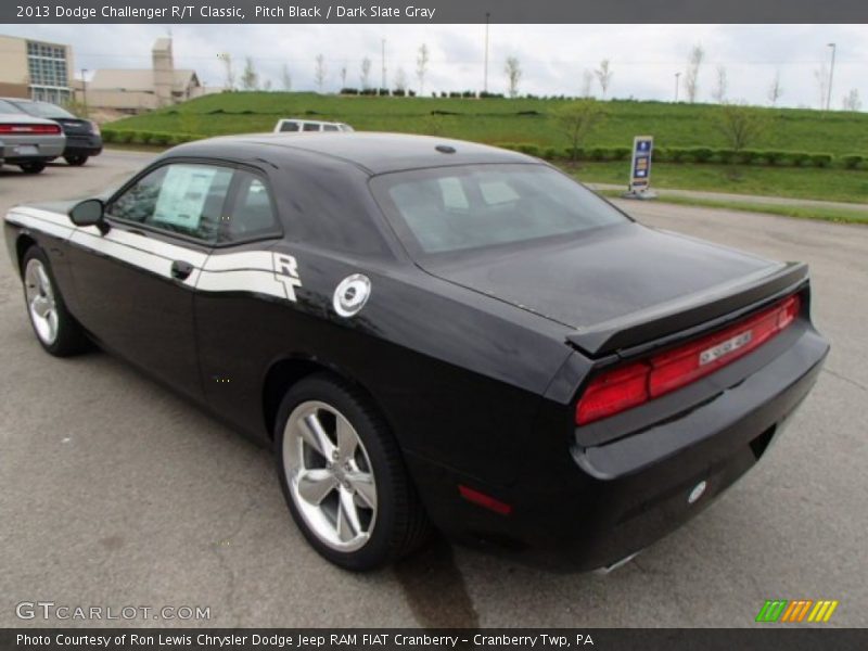 Pitch Black / Dark Slate Gray 2013 Dodge Challenger R/T Classic