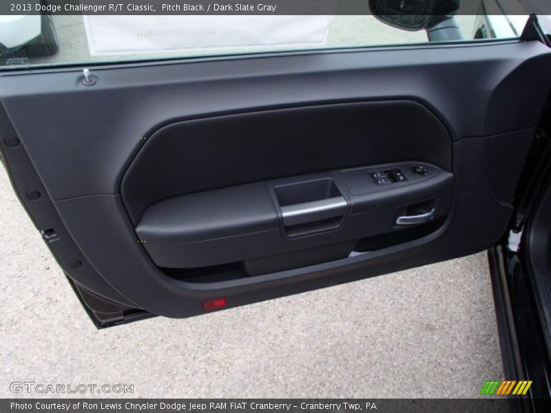 Pitch Black / Dark Slate Gray 2013 Dodge Challenger R/T Classic