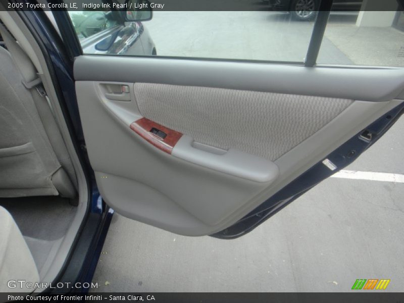 Indigo Ink Pearl / Light Gray 2005 Toyota Corolla LE