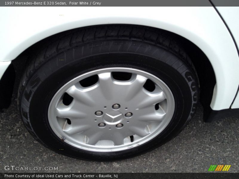Polar White / Grey 1997 Mercedes-Benz E 320 Sedan