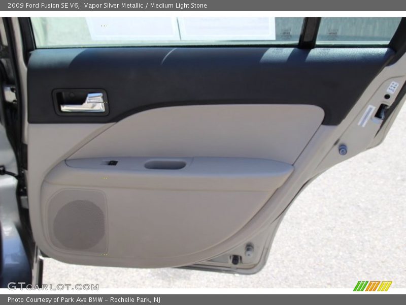 Vapor Silver Metallic / Medium Light Stone 2009 Ford Fusion SE V6