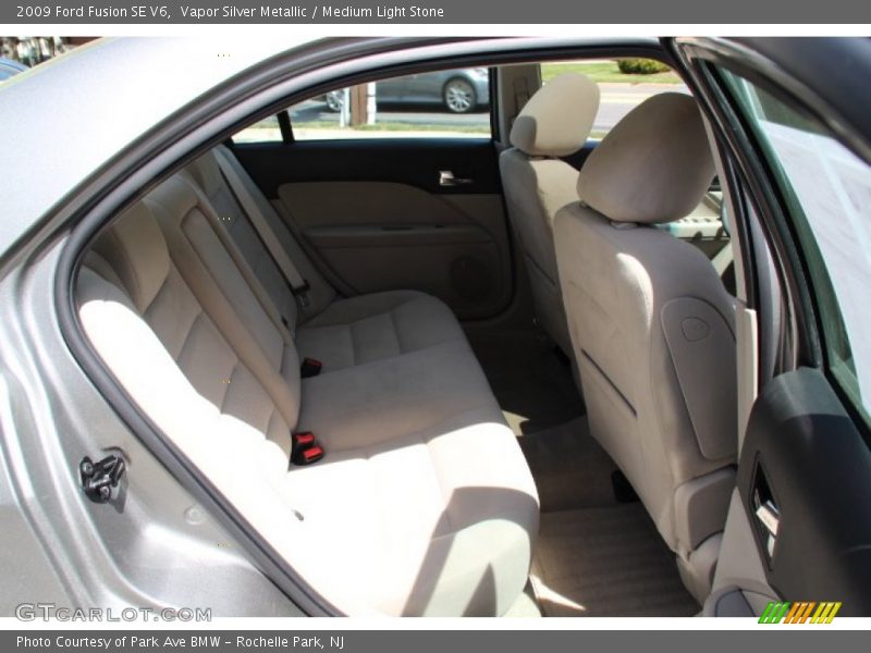 Vapor Silver Metallic / Medium Light Stone 2009 Ford Fusion SE V6