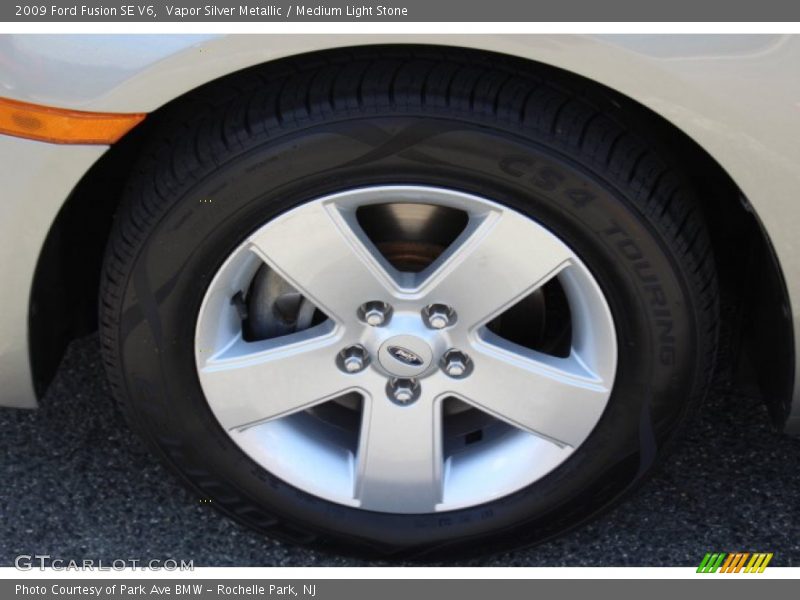 Vapor Silver Metallic / Medium Light Stone 2009 Ford Fusion SE V6