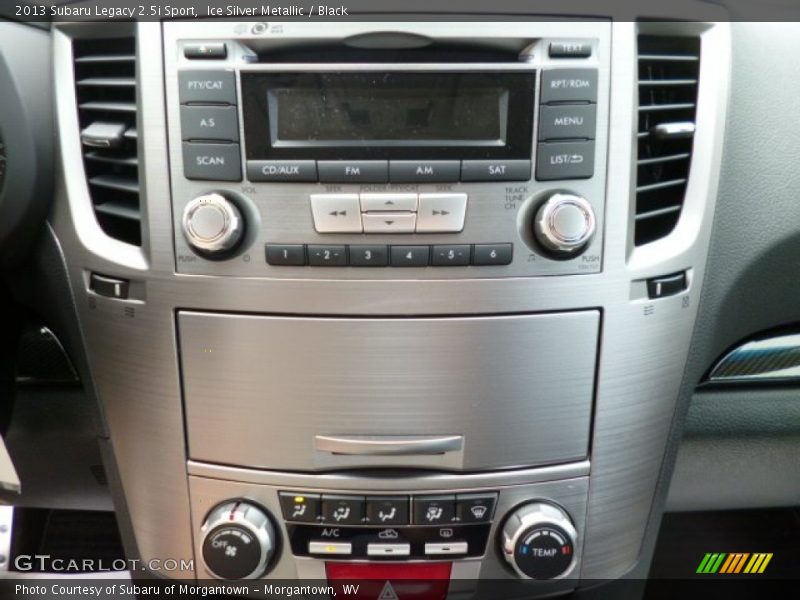 Ice Silver Metallic / Black 2013 Subaru Legacy 2.5i Sport