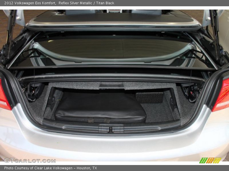 Reflex Silver Metallic / Titan Black 2012 Volkswagen Eos Komfort
