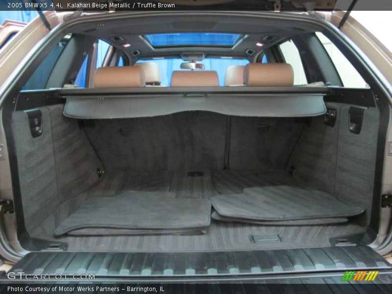 2005 X5 4.4i Trunk
