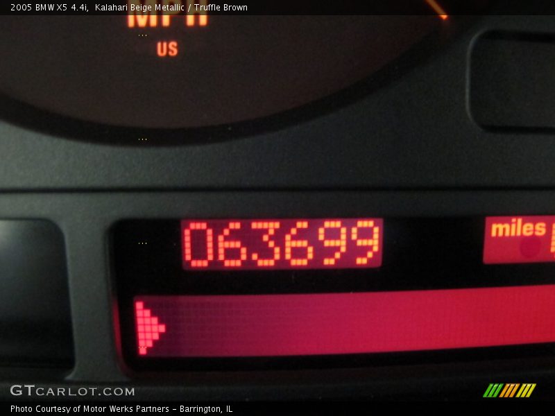 Kalahari Beige Metallic / Truffle Brown 2005 BMW X5 4.4i
