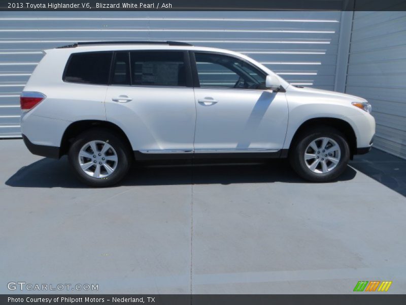 Blizzard White Pearl / Ash 2013 Toyota Highlander V6