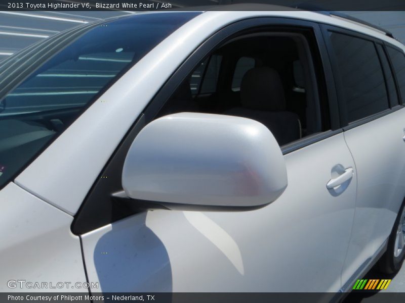 Blizzard White Pearl / Ash 2013 Toyota Highlander V6