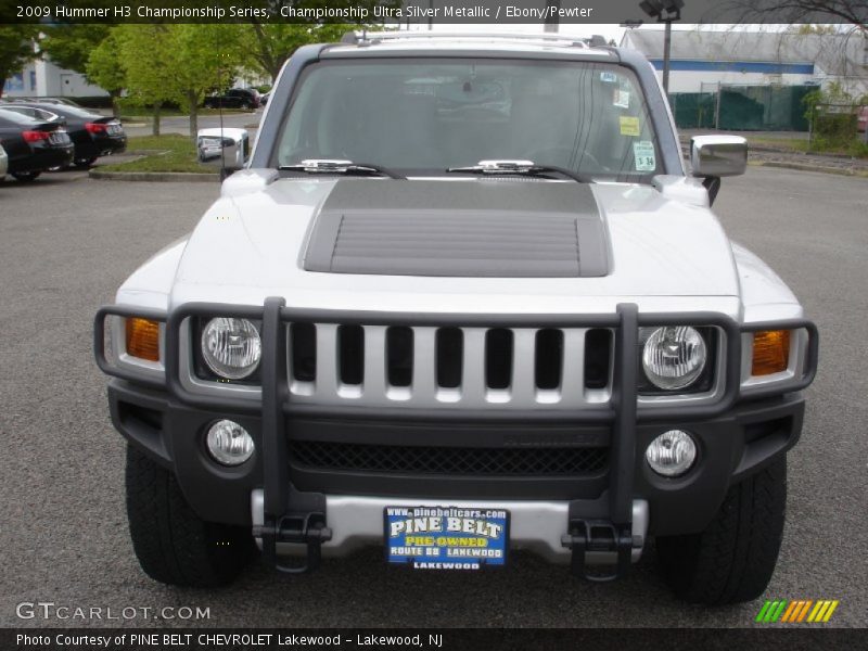 Championship Ultra Silver Metallic / Ebony/Pewter 2009 Hummer H3 Championship Series