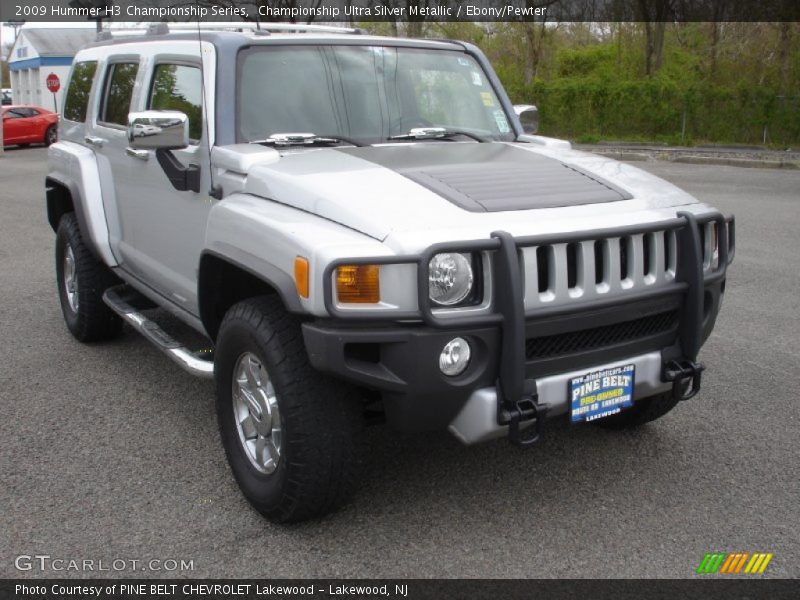Championship Ultra Silver Metallic / Ebony/Pewter 2009 Hummer H3 Championship Series