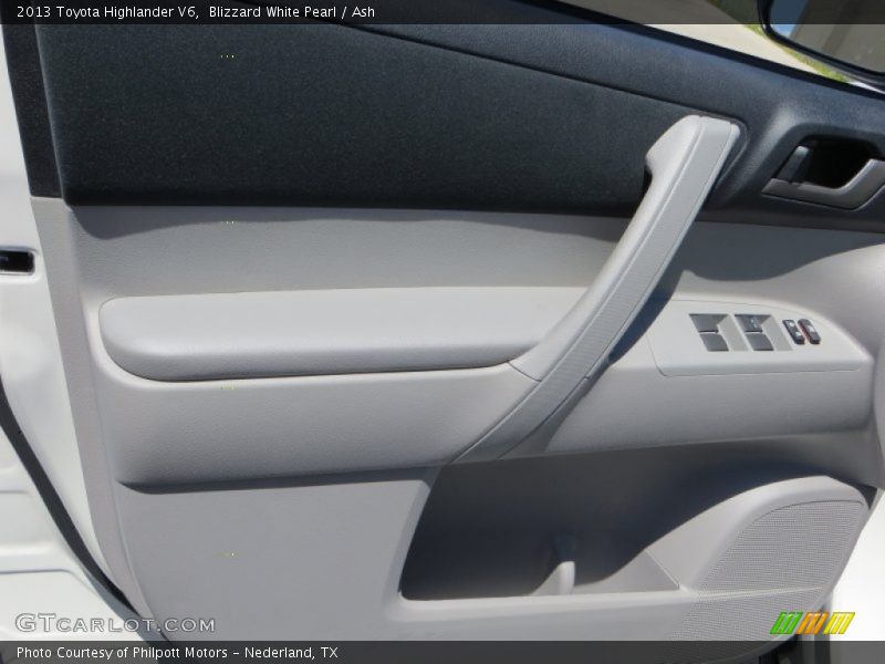 Blizzard White Pearl / Ash 2013 Toyota Highlander V6