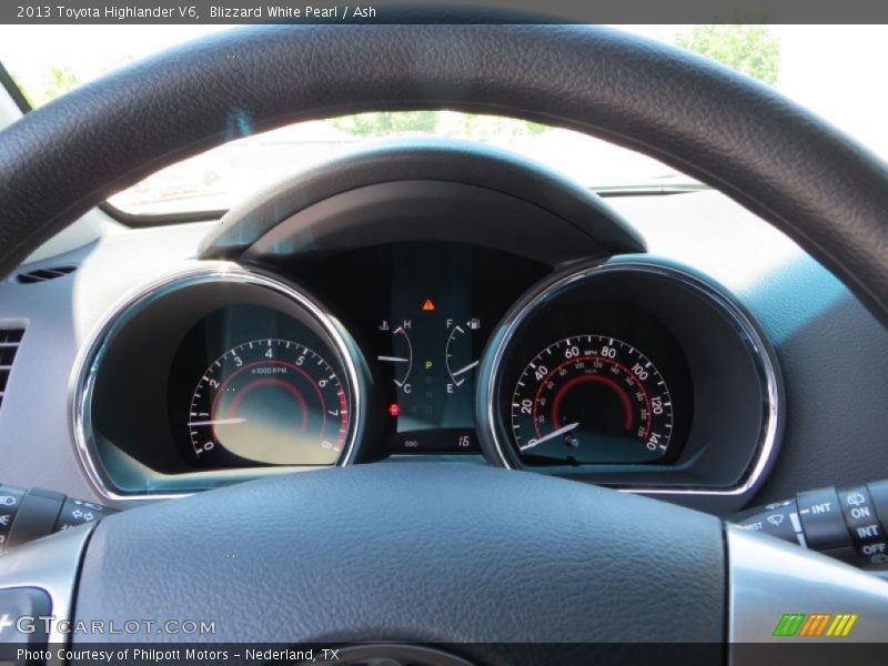 Blizzard White Pearl / Ash 2013 Toyota Highlander V6