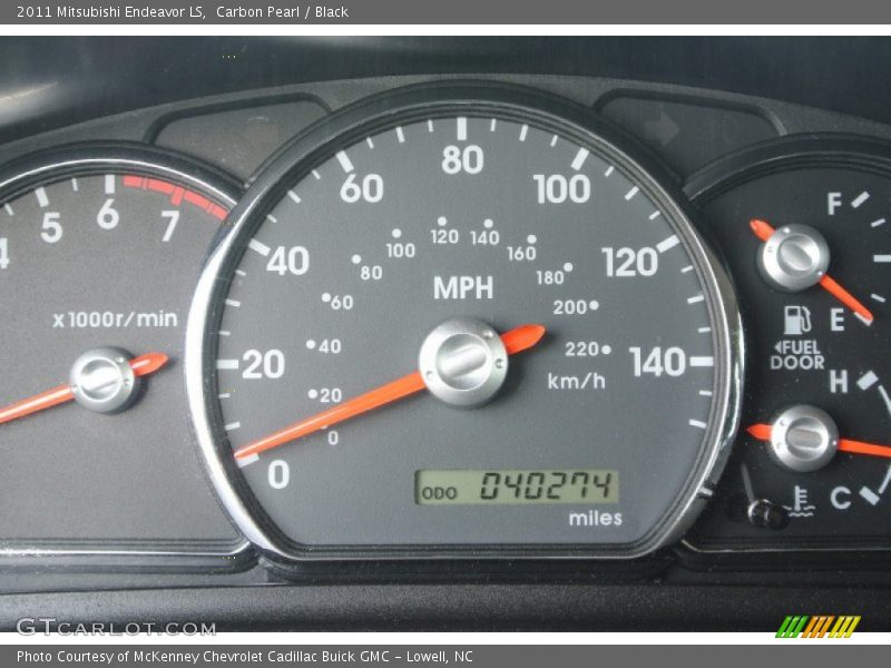 Carbon Pearl / Black 2011 Mitsubishi Endeavor LS