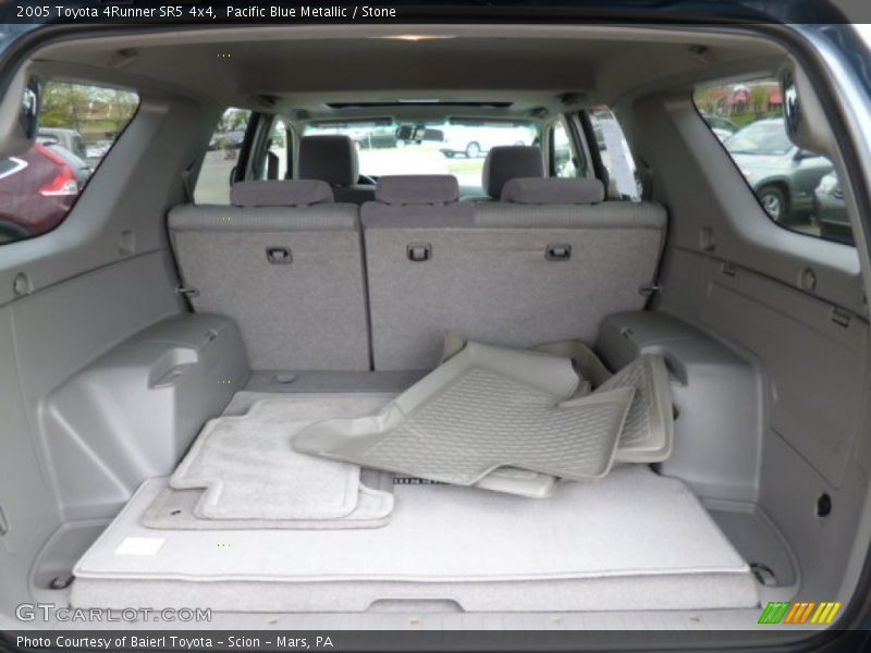 Pacific Blue Metallic / Stone 2005 Toyota 4Runner SR5 4x4