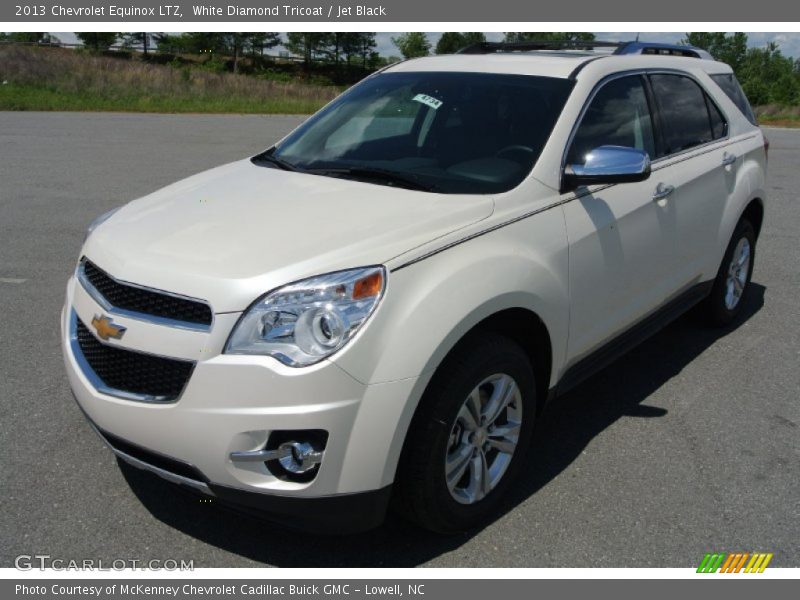 Front 3/4 View of 2013 Equinox LTZ