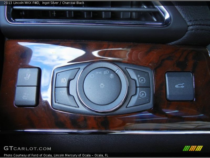 Ingot Silver / Charcoal Black 2013 Lincoln MKX FWD