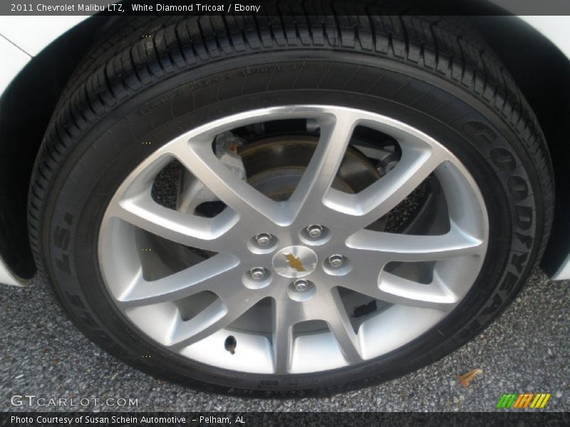 White Diamond Tricoat / Ebony 2011 Chevrolet Malibu LTZ