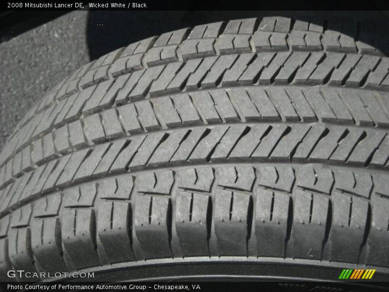 Wicked White / Black 2008 Mitsubishi Lancer DE