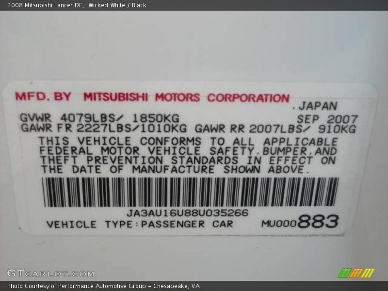 Wicked White / Black 2008 Mitsubishi Lancer DE