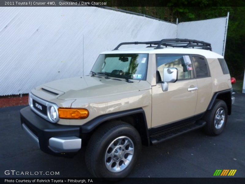 Front 3/4 View of 2011 FJ Cruiser 4WD