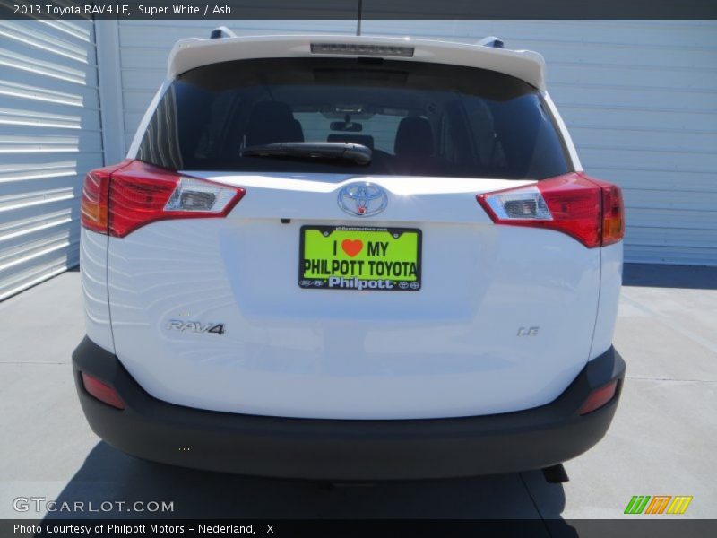 Super White / Ash 2013 Toyota RAV4 LE